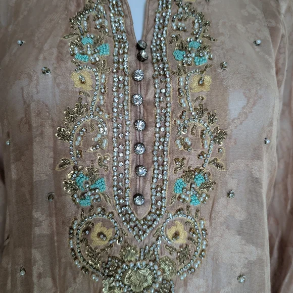 Agha Noor Embroidered Peach Tunic Dress - Picture 6 of 10